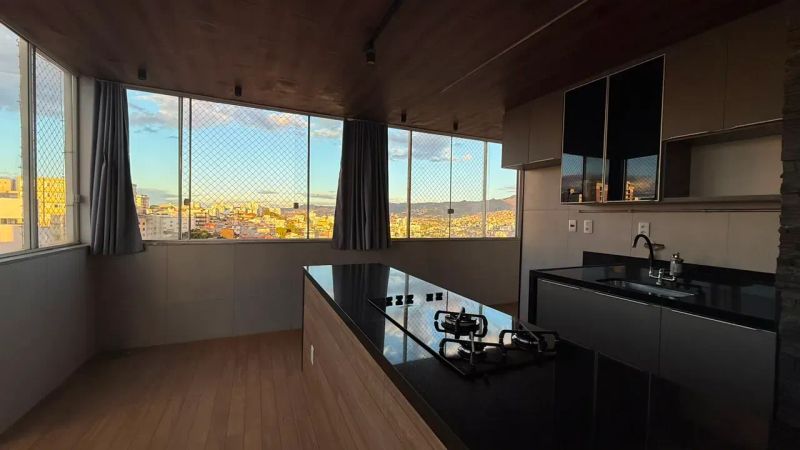 Apartamento com 3 quartos — Sagrada Família, Belo Horizonte