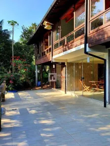 Casa com 6 Quartos à venda, 375m² no Córrego Grande, Florianópolis