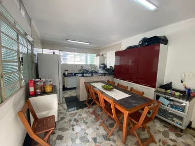 Sobrado com 4 Quartos à venda, 250m² no Anhangabaú, Jundiaí