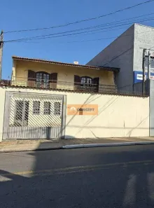 Sobrado com 4 Quartos à venda, 215m² no Cidade Edson, Suzano