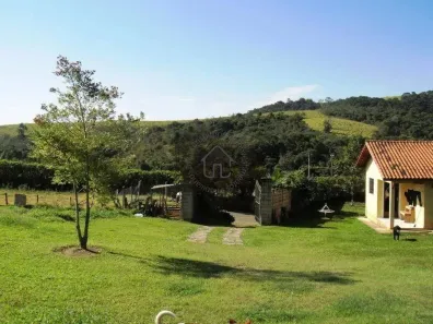 Fazenda/Sítio com 2 Quartos à venda, 185m² no Mombuca, Itatiba