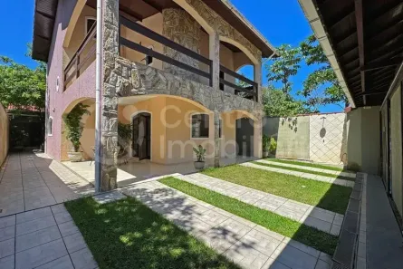 Casa de Condomínio com 3 Quartos à venda, 201m² no Jardim Sao Luis, Peruíbe