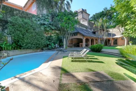 Casa com 5 Quartos à venda, 984m² no Jardim Leonor, São Paulo