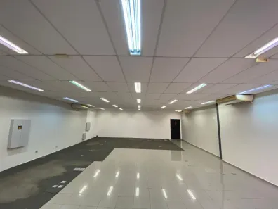 Ponto Comercial para alugar, 301m² no Cidade Jardim, Americana