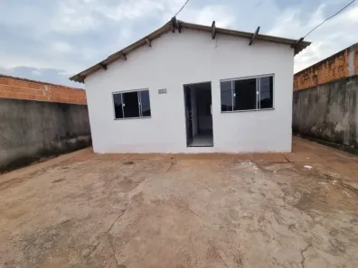 Casa com 2 Quartos para alugar, 180m² no Santa Isabel, Várzea Grande