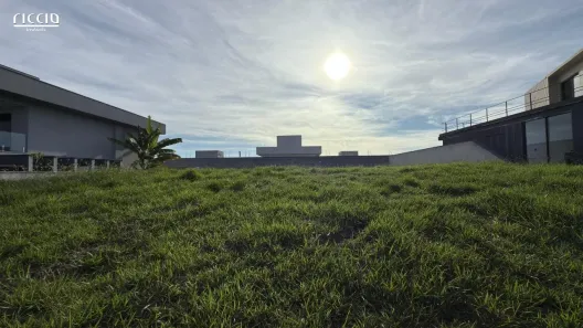 Lote/Terreno à venda, 877m² no Condomínio Reserva do Paratehy, São José dos Campos