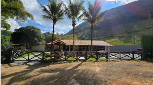 Fazenda/Sítio com 3 Quartos à venda, 450m² no Pião, Sapucaia