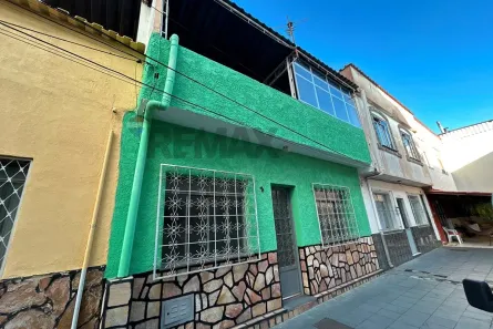Casa com 2 Quartos à venda, 97m² no Santa Terezinha, Juiz de Fora