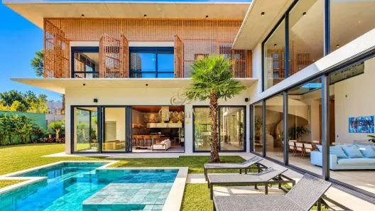 Casa de Condomínio com 4 Quartos à venda, 539m² no Novo Mundo, Curitiba