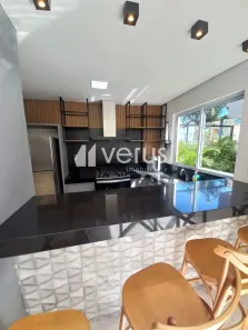 Apartamento com 3 Quartos para alugar, 98m² no Santa Mônica, Uberlândia