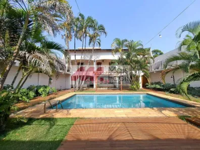 Casa com 6 Quartos para alugar, 650m² no Zona 02, Maringá