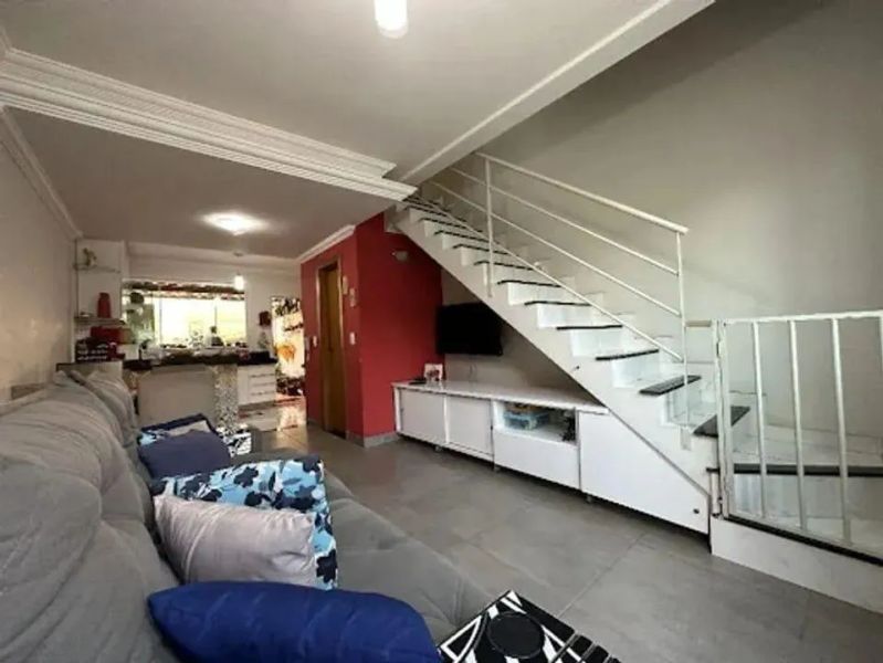 Casa com 2 quartos — Céu Azul, Belo Horizonte