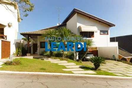 Casa de Condomínio com 4 Quartos à venda, 375m² no Alphaville, Santana de Parnaíba