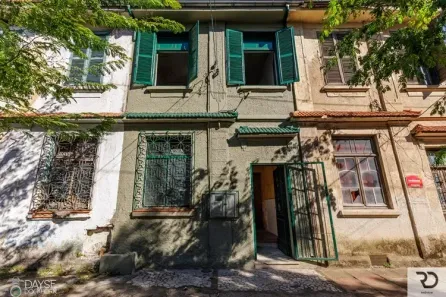 Sobrado com 2 Quartos à venda, 79m² no Floresta, Porto Alegre