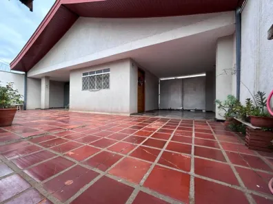 Casa com 3 Quartos à venda, 200m² no Vila Louricilda, Americana
