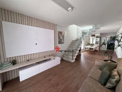 Sobrado com 3 Quartos para alugar, 142m² no Canto do Forte, Praia Grande