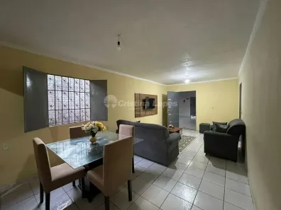 Casa com 3 Quartos à venda, 10m² no Cristo Rei, Teresina