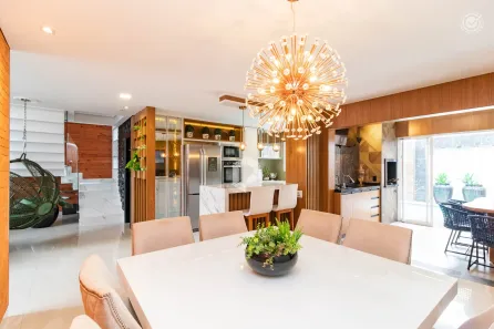Casa de Condomínio com 4 Quartos à venda, 170m² no Umbará, Curitiba