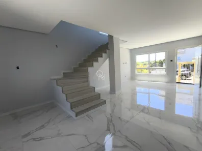 Sobrado com 3 Quartos à venda, 130m² no De Zorzi, Caxias do Sul
