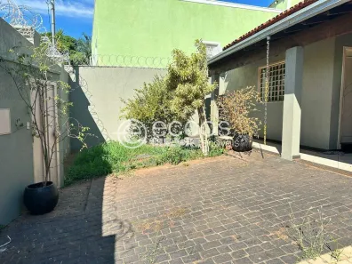 Casa com 3 Quartos à venda, 270m² no Tubalina, Uberlândia