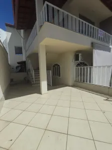 Casa com 3 Quartos para alugar, 120m² no Grã-Duquesa, Governador Valadares
