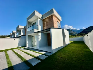 Casa com 3 Quartos à venda, 108m² no Cotia, Guapimirim