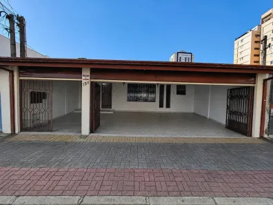 Imóvel Comercial com 7 Quartos à venda, 188m² no Jardim São Dimas, São José dos Campos