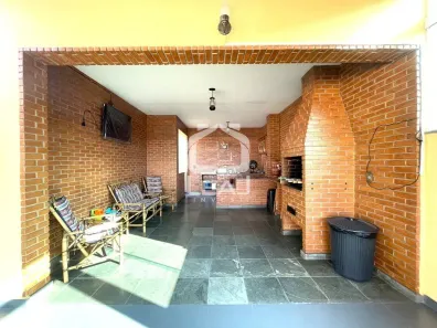 Casa com 3 Quartos à venda, 186m² no Parque Arariba, São Paulo