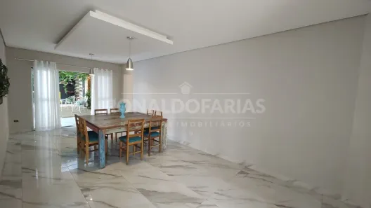 Sobrado com 4 Quartos à venda, 378m² no Interlagos, São Paulo