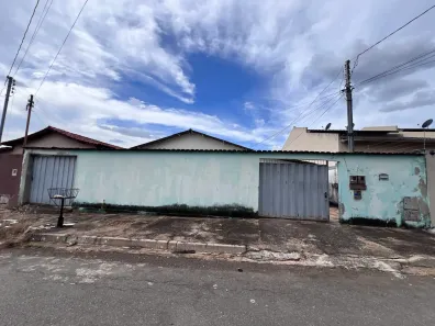 Casa com 3 Quartos à venda, 100m² no Setor Faiçalville, Goiânia