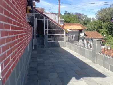 Casa com 1 Quarto à venda, 60m² no Castelanea, Petrópolis