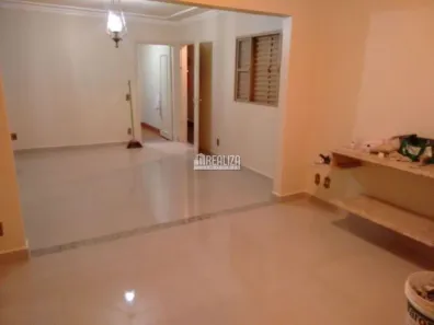 Apartamento com 2 Quartos para venda ou aluguel, 78m² no Cidade Jardim, Uberaba