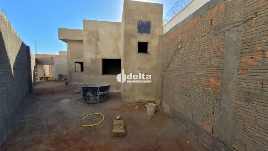 Casa com 3 Quartos à venda, 70m² no Jardim Europa, Uberlândia