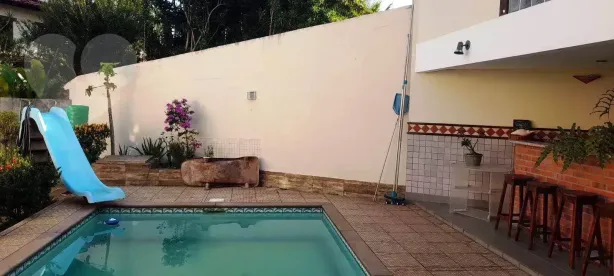 Casa com 4 Quartos à venda, 187m² no Piratininga, Niterói