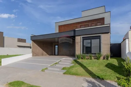 Casa de Condomínio com 4 Quartos à venda, 264m² no Camobi, Santa Maria
