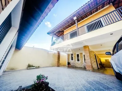 Sobrado com 3 Quartos à venda, 261m² no Indaiá, Caraguatatuba