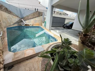Casa com 4 Quartos para alugar, 285m² no Lídice, Uberlândia