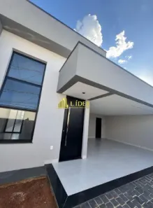 Casa com 3 Quartos à venda, 140m² no Santa Rosa, Uberlândia