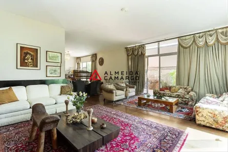 Casa com 4 Quartos à venda, 450m² no Jardim Leonor, São Paulo