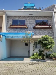 Casa de Condomínio com 3 Quartos à venda, 125m² no Santo Inácio, Curitiba