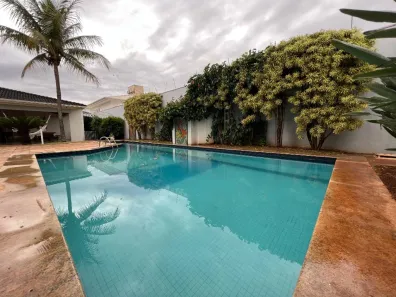 Casa com 4 Quartos à venda, 350m² no Morada da Colina, Uberlândia