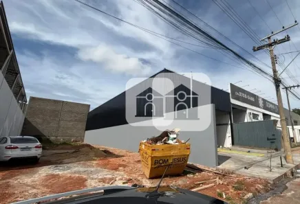 Galpão/Depósito/Armazém à venda, 310m² no Umuarama, Uberlândia