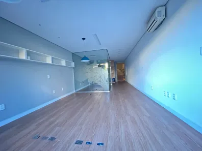 Sala Comercial à venda, 46m² no Petrópolis, Porto Alegre