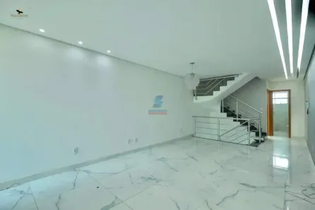 Casa com 3 Quartos à venda, 179m² no Parque Xangri-Lá, Contagem