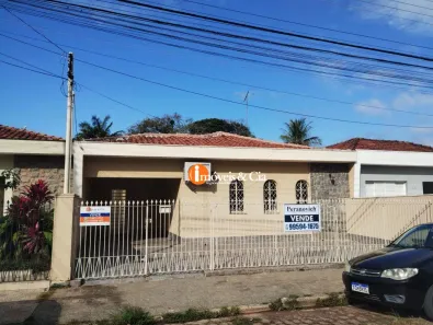 Casa com 4 Quartos à venda, 151m² no Centro, Atibaia