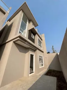 Sobrado com 3 Quartos à venda, 126m² no Boqueirão, Curitiba