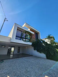 Casa com 5 Quartos à venda, 270m² no Jardins Nápoles, Senador Canedo