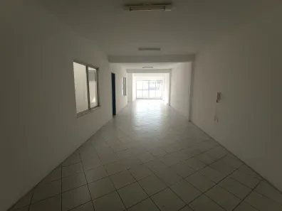 Sala Comercial para alugar, 67m² no Joaquim Távora, Fortaleza
