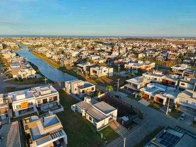Casa de Condomínio com 4 Quartos à venda, 200m² no , Xangri-Lá