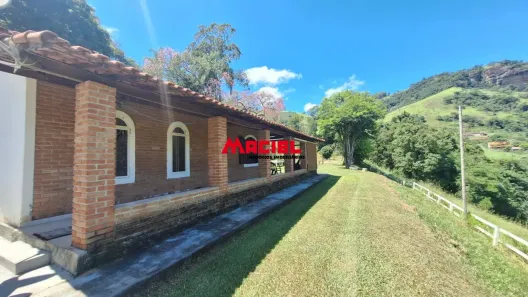 Fazenda/Sítio com 3 Quartos à venda, 190m² no CRUZ VERA, Brazópolis